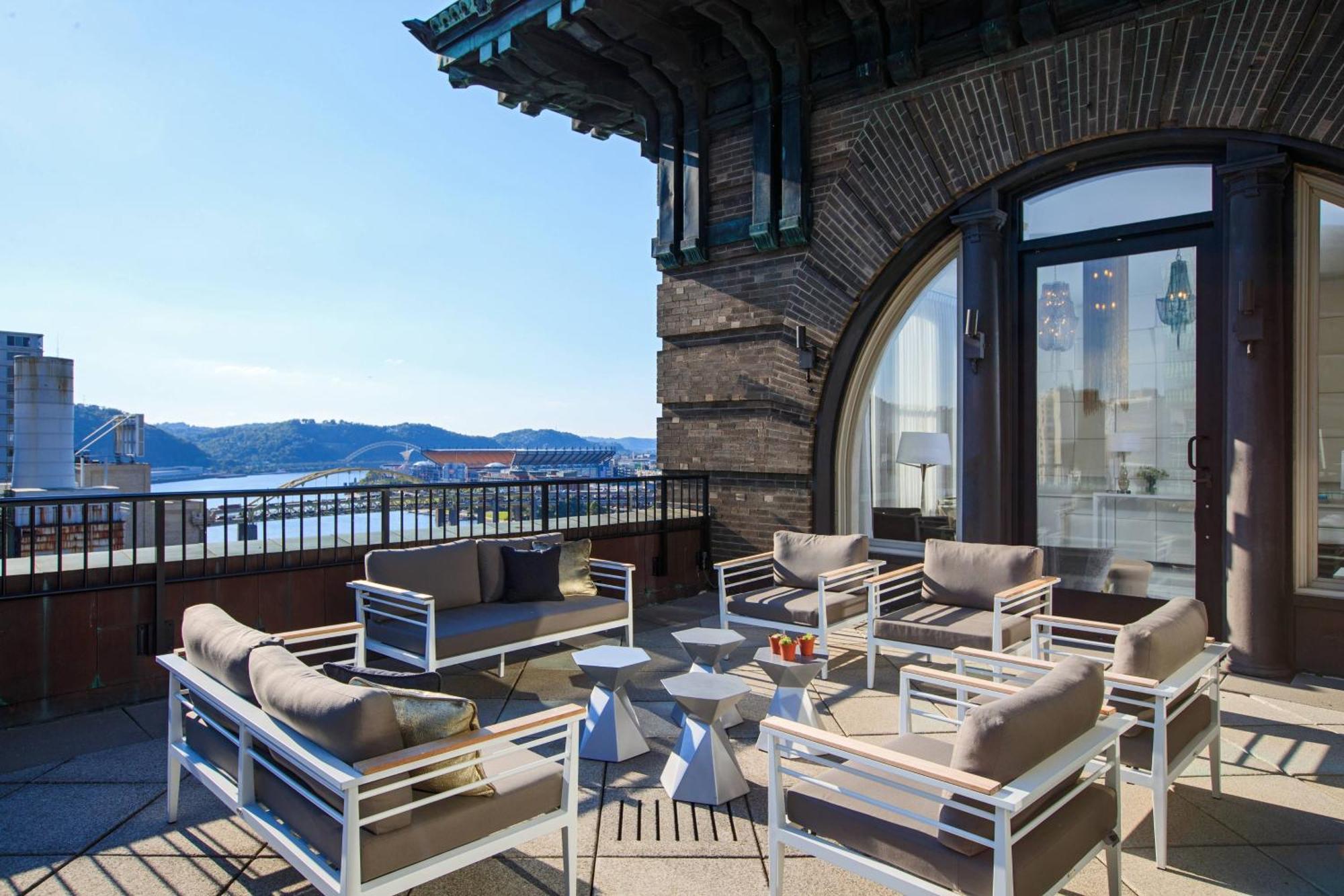 Renaissance Pittsburgh Hotel Exterior photo