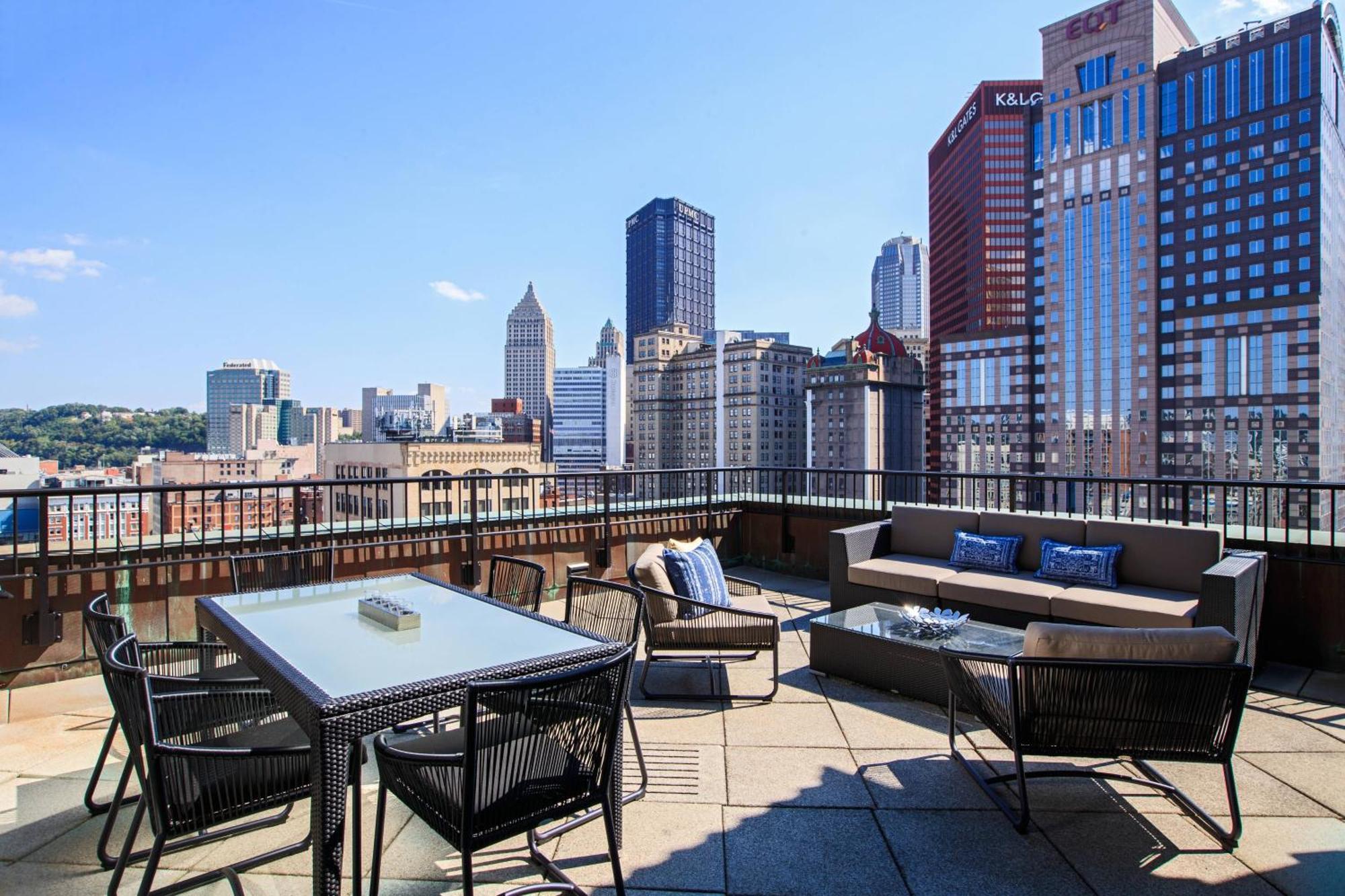 Renaissance Pittsburgh Hotel Exterior photo